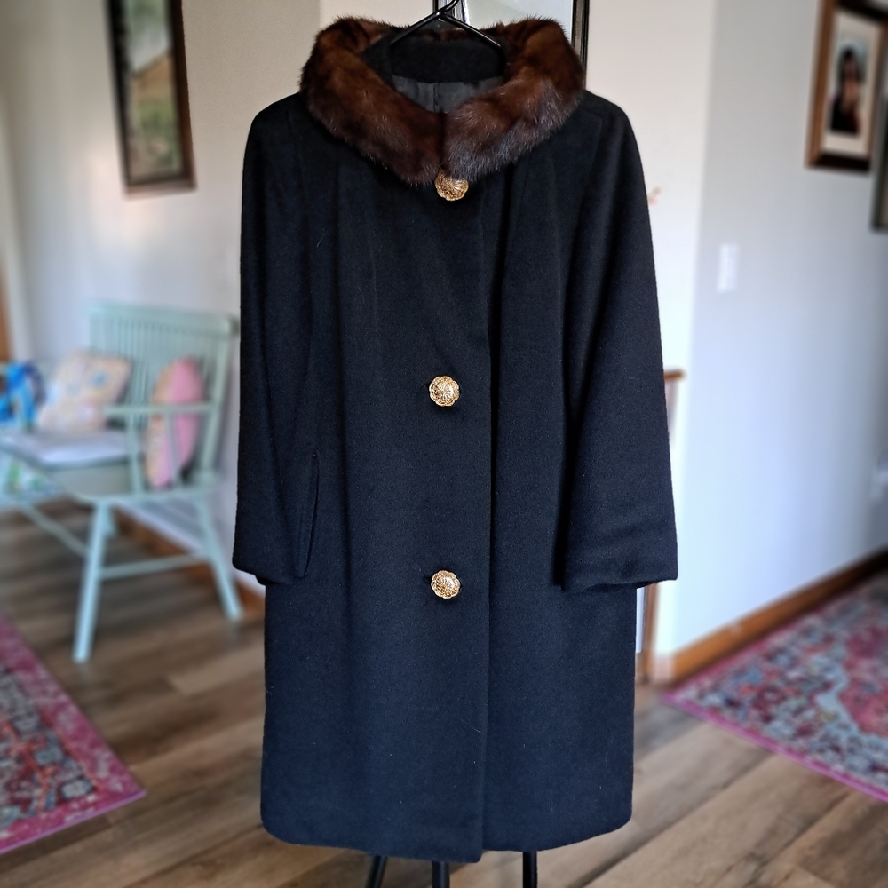 Vintage MINK Collar Wool Coat, Size Small/Medium - Picture 11 of 16